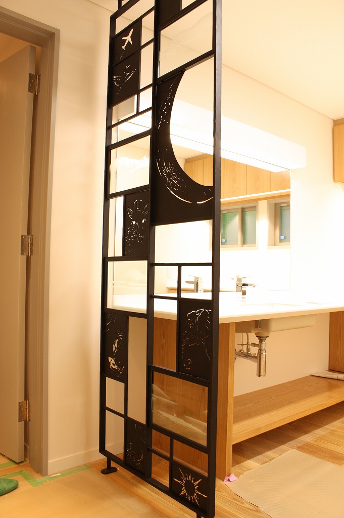 Y*U様 蓮　パーテーション　ロートアイアン　大型　衝立　作家物　２０万　アンテ アイアンパーテーション ロートアイアン | ホームインテリア萬里