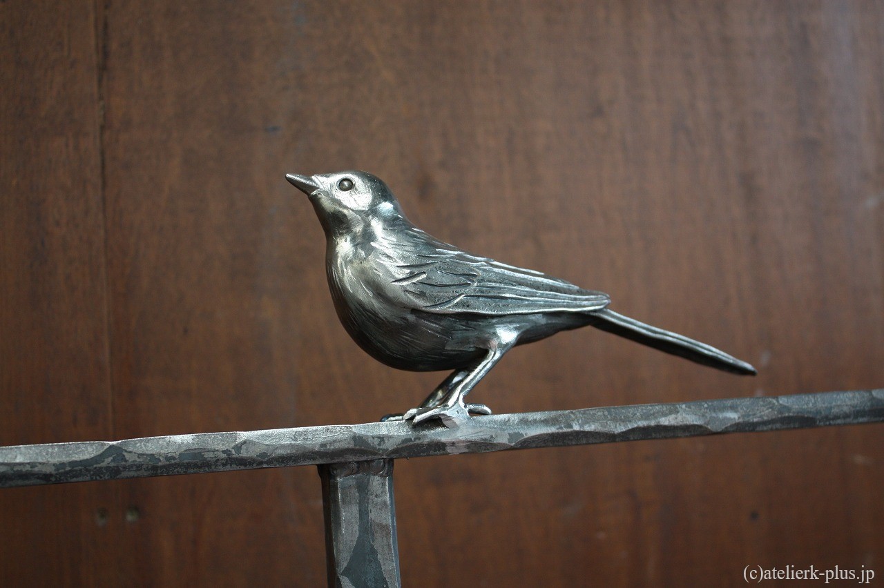 ロートアイアンの小鳥
