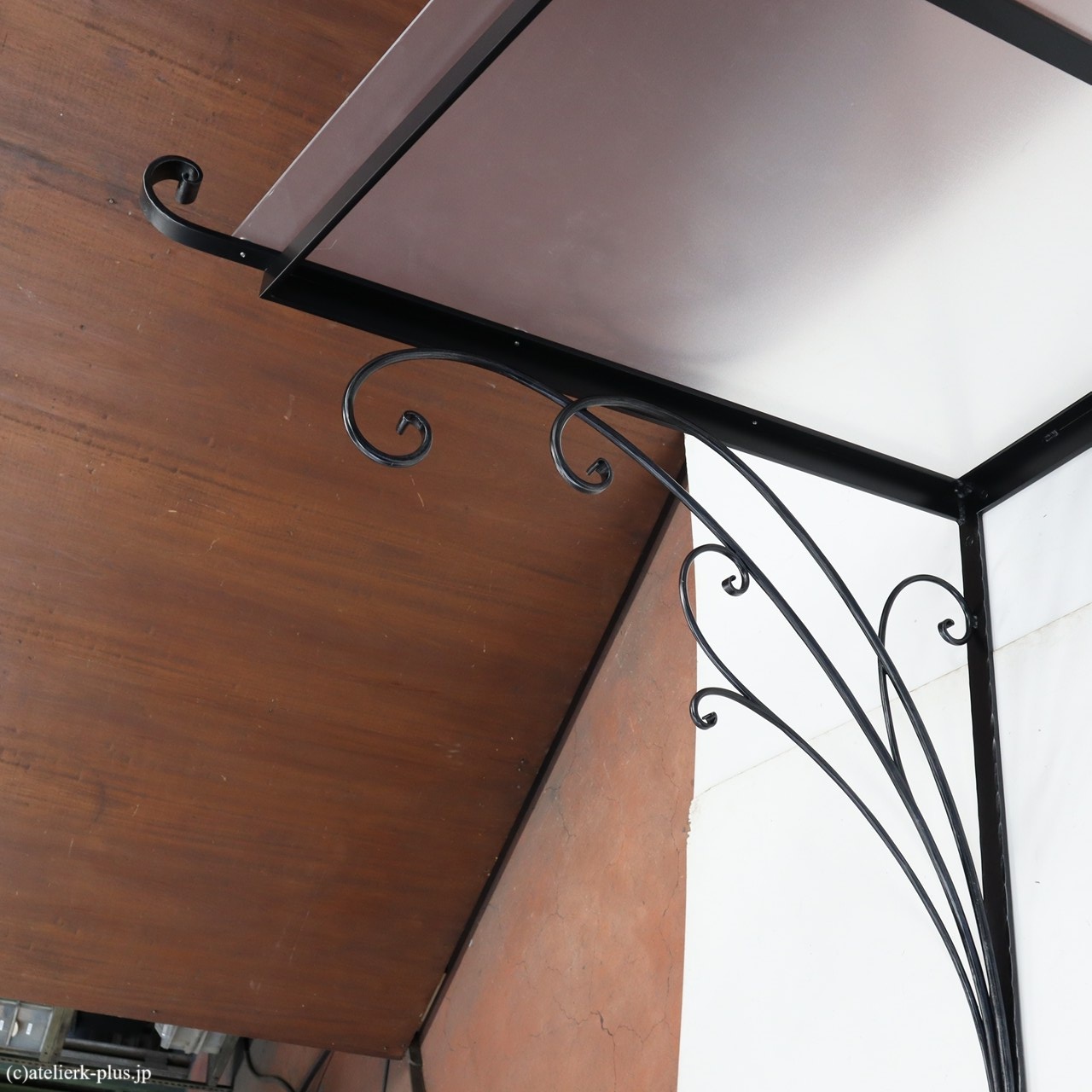 ロートアイアンの庇