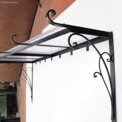 ロートアイアンの庇