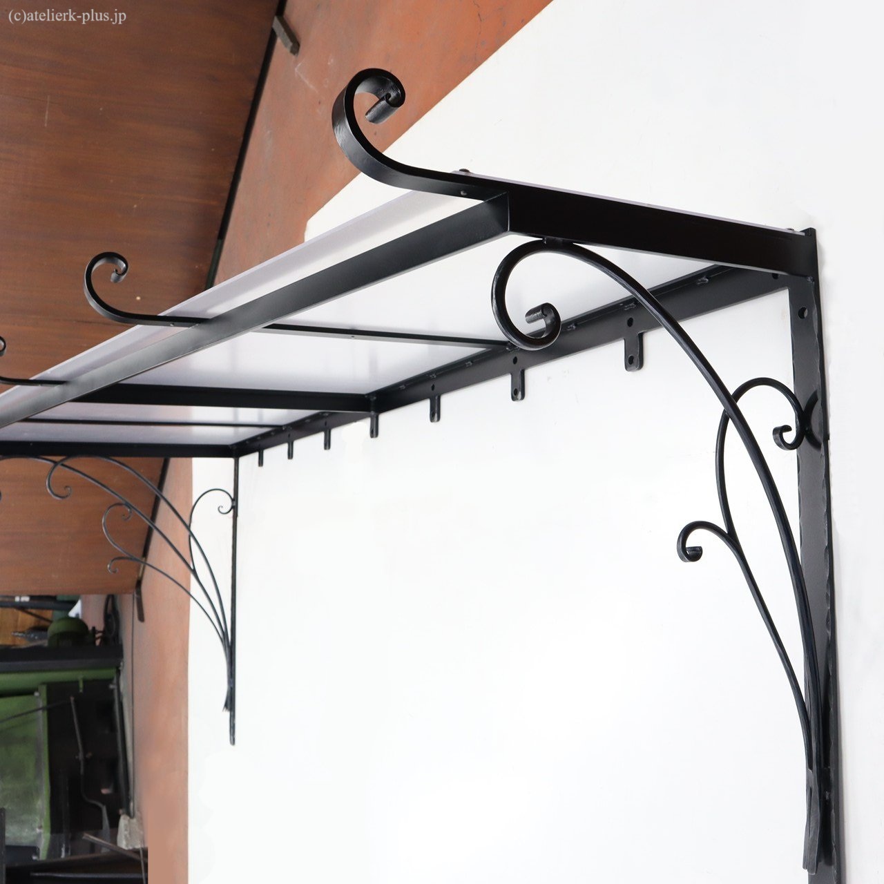 ロートアイアンの庇