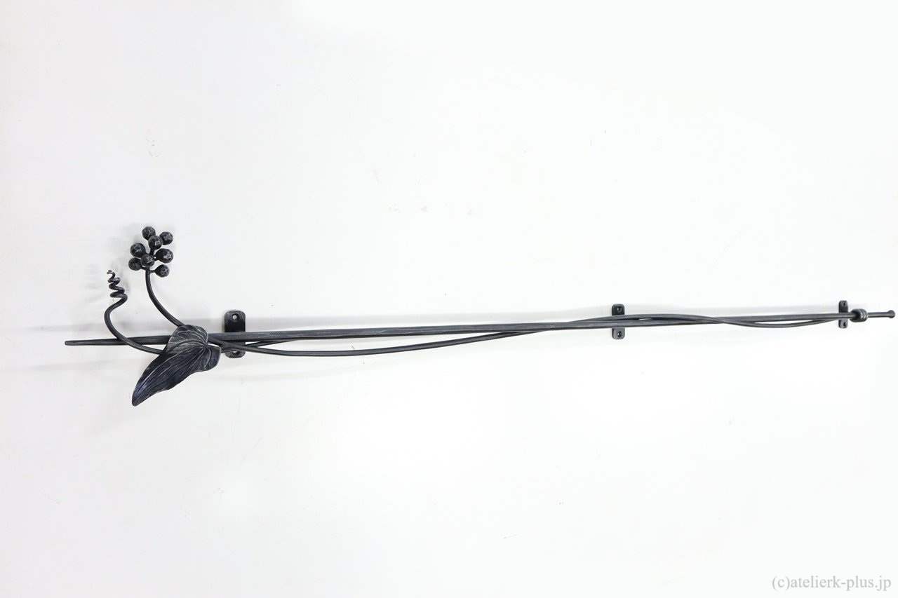 ロートアイアンのコート掛け【イタリアンベリー】