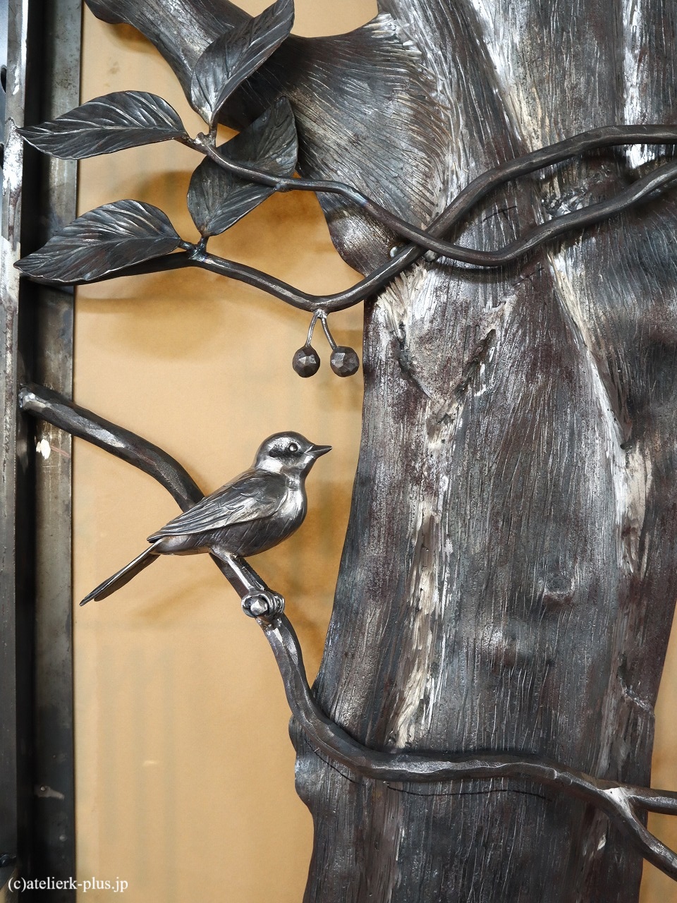 ロートアイアンのマンション扉