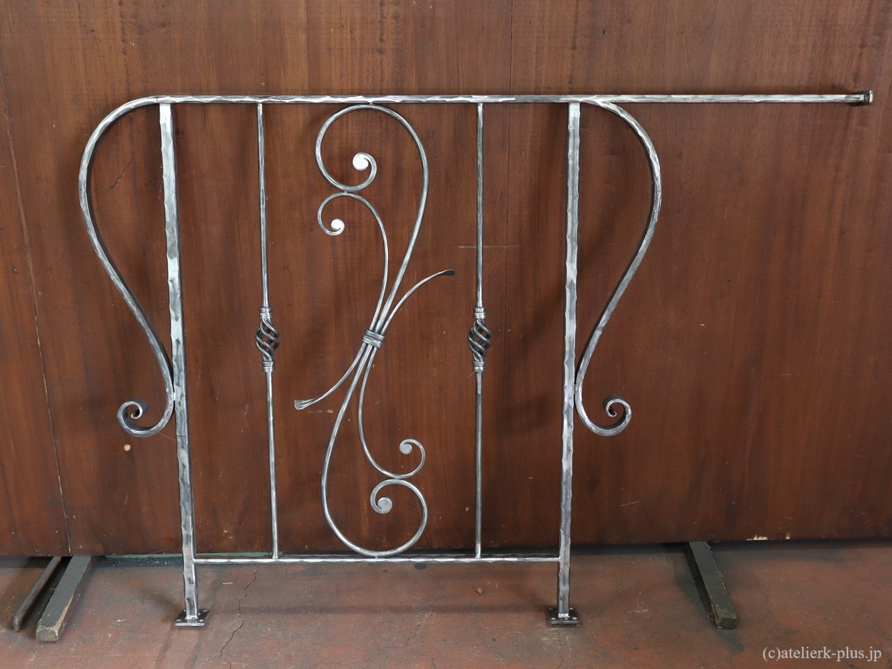 ロートアイアンの手摺