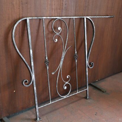 ロートアイアンの手摺