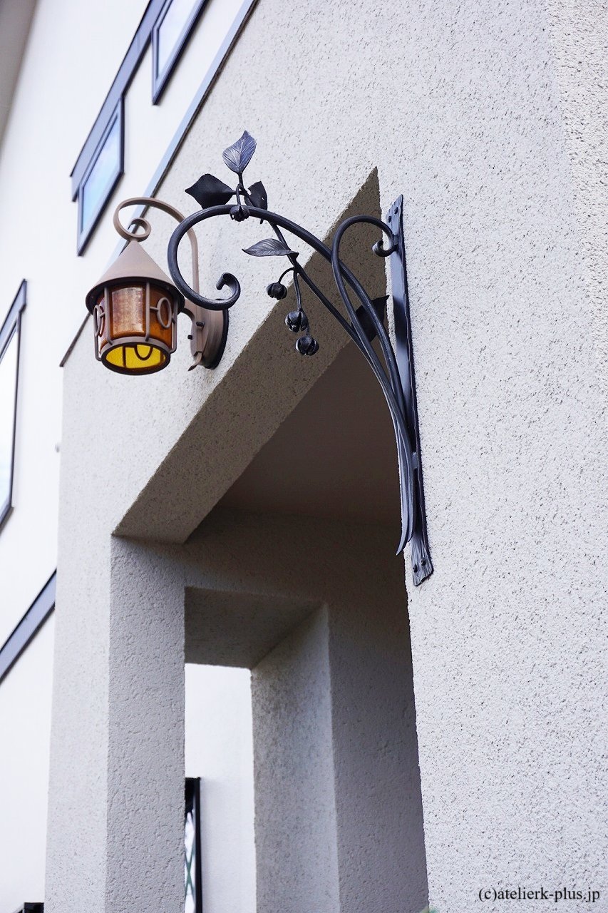 ロートアイアンのフラワーハンガー【ツリバナ】