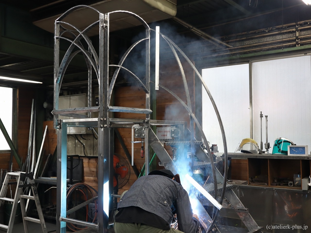 ロートアイアンのステップ