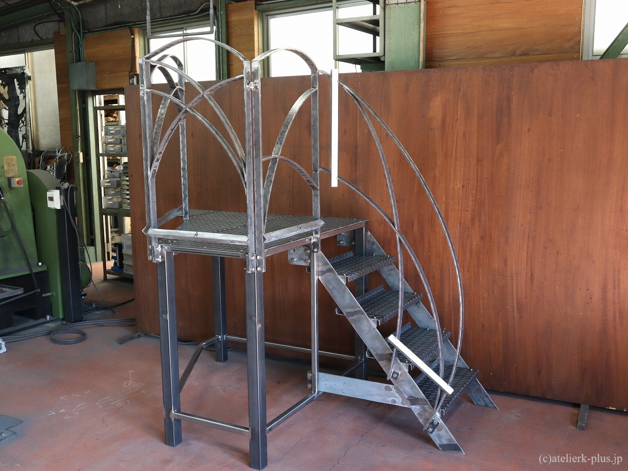 ロートアイアンのステップ