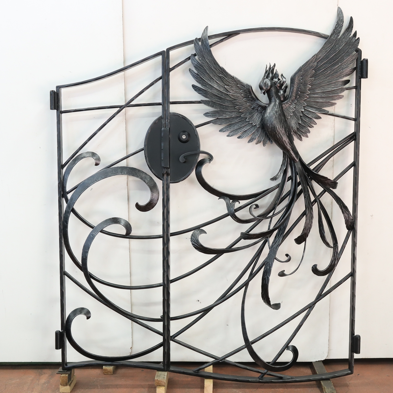 ロートアイアンの門扉【鳳凰】