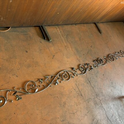 ロートアイアンのウォールデコ