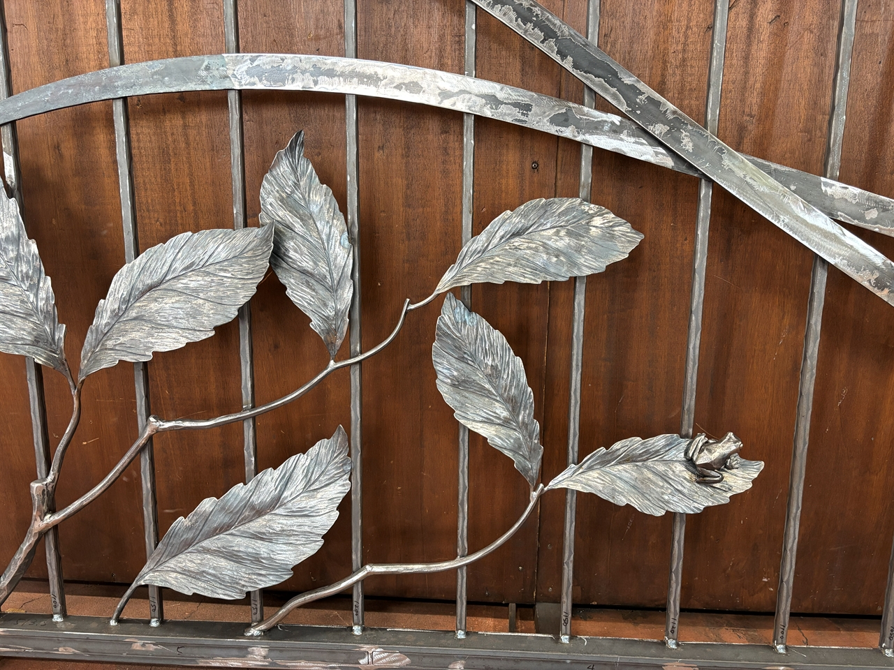 ロートアイアンの門扉