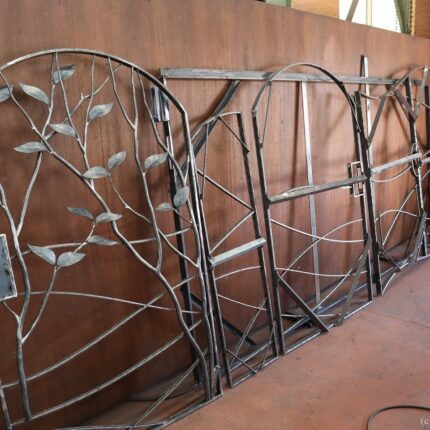 ロートアイアンの門扉