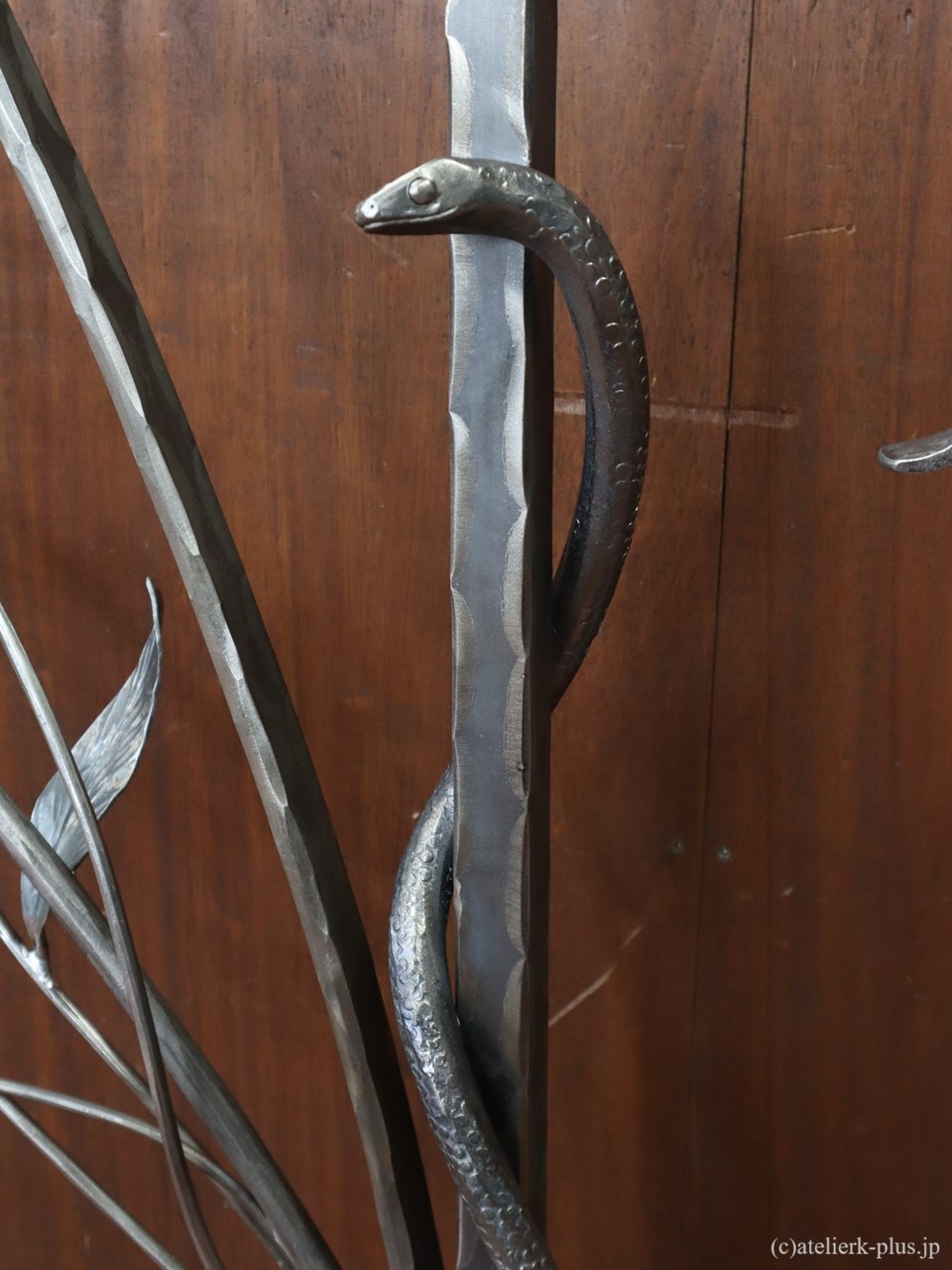 ロートアイアンのヘビ