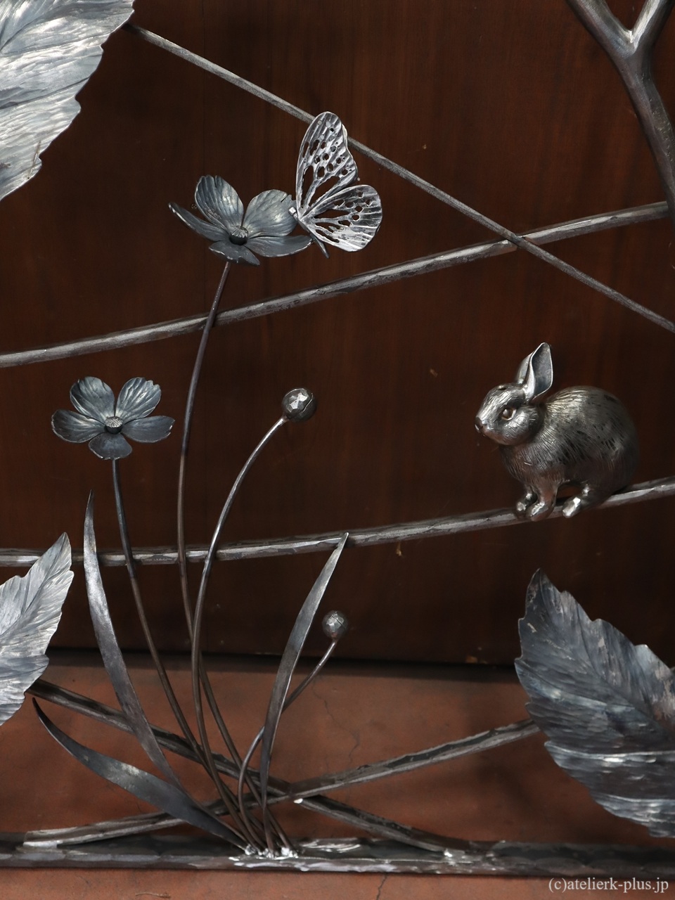 ロートアイアンの門扉【森の小動物】